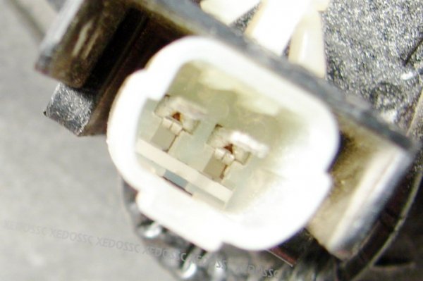 LAMPA W KLAPĘ LEWA MITSUBISHI GALANT EA5W 98 KOMBI