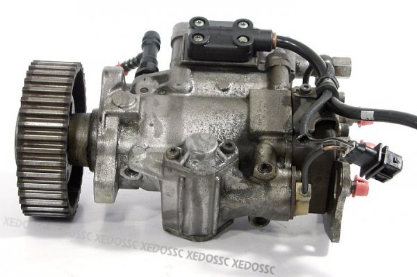 POMPA WTRYSKOWA VOLVO V40 VW 99 1.9Di  0460414984