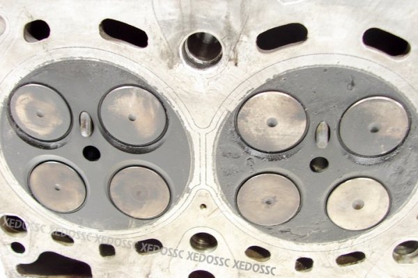 GŁOWICA BMW 5 E39 01 2.5 DIESEL M57