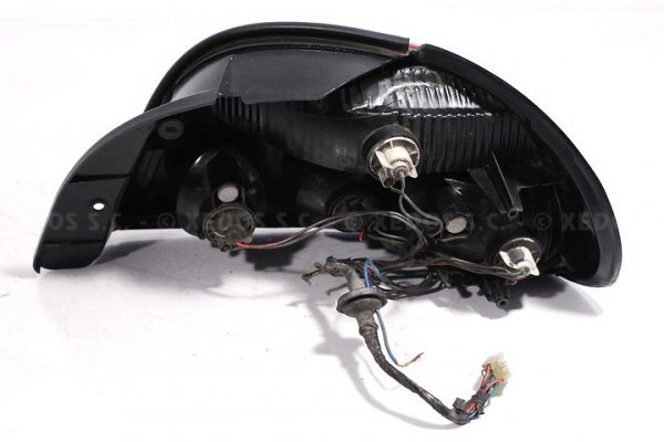 LAMPA TYLNA TYŁ LEWA KIA SEPHIA II 99 SEDAN SAMDO