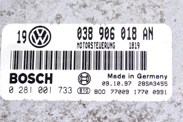 KOMPUTER STEROWNIK SILNIKA   VW GOLF IV 97 1.9