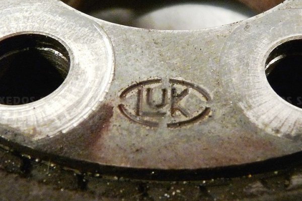 KOŁO DWUMASOWE  AUDI A4 98 1.8 16V