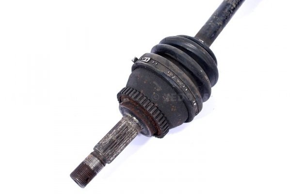 PÓŁOŚ PRAWA DŁUGA NISSAN ALMERA N16 01 2.2DI