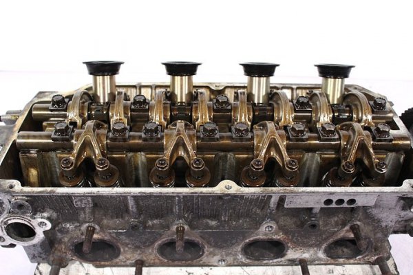 _Głowica Mitsubishi Galant 1992-1996 1.8i 16V
