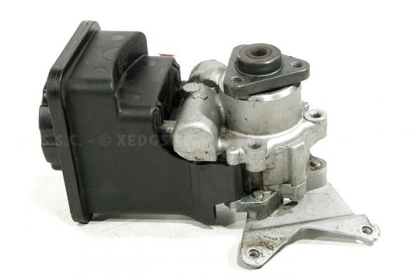 POMPA WSPOMAGANIA BMW 5 E39 99 2.5 TDS 120 BAR