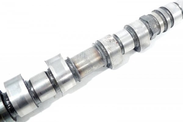 WAŁEK ROZRZĄDU WYDECHOWY MITSUBISHI SPACE WAGON 02 2.4GDI