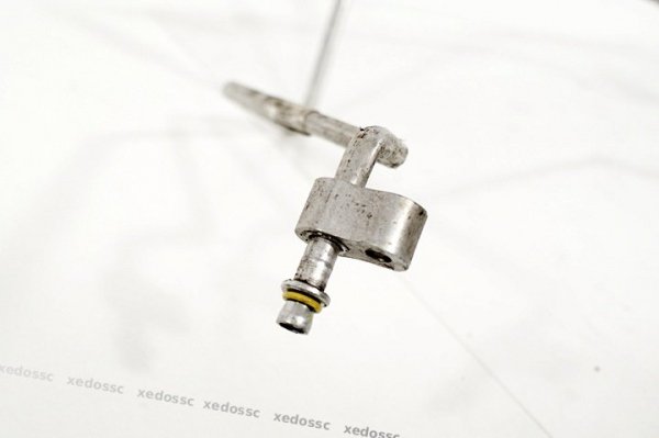 PRZEWÓD PRZEWODY KLIMATYZACJI MITSUBISHI CARISMA