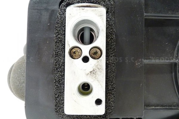 NAGRZEWNICA WODY OBUDOWA KLMA  NISSAN MICRA K12 04