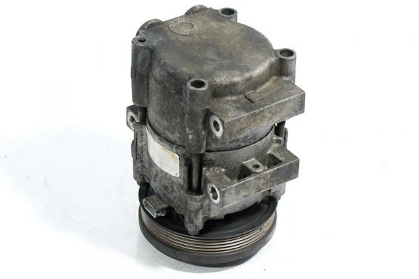 SPRĘŻARKA KLIMATYZACJI FORD MONDEO MK2 98 1.8 TD