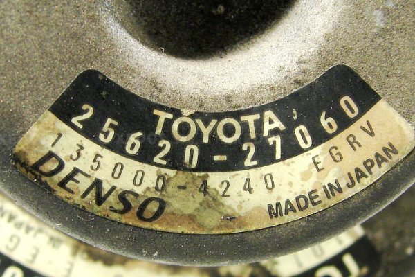 ZAWÓR EGR TOYOTA AVENSIS T22 01 2.0D4D 25620-27060