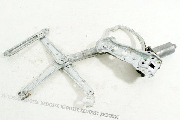 PODNOŚNIK SZYBY PRZÓD LEWY ELEKTR MERCEDES C-KLASA W202 1993-2000
