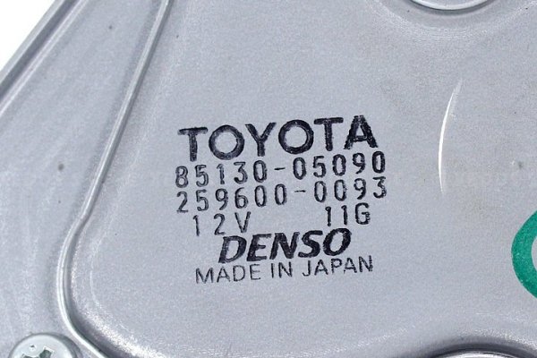 SILNICZEK WYCIERACZKI TYŁ TOYOTA AVENSIS T25 06 HB