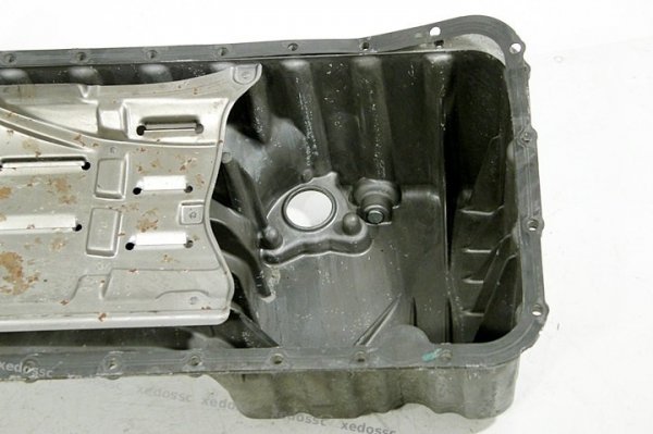 MISKA OLEJOWA OLEJU MERCEDES E-KLASA W210 2.2 CDI