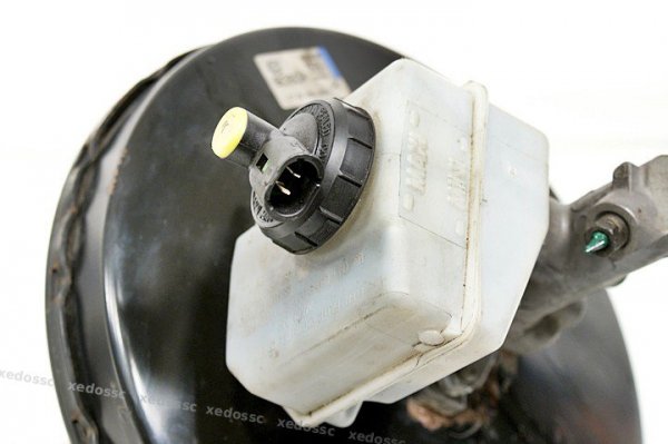 SERWO HAMULCOWE NISSAN INTERSTAR X70 03 2.5 DCI