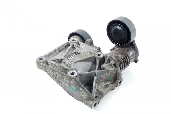 NAPINACZ PASKA P/K VOLVO V50 05 2.4 30650957