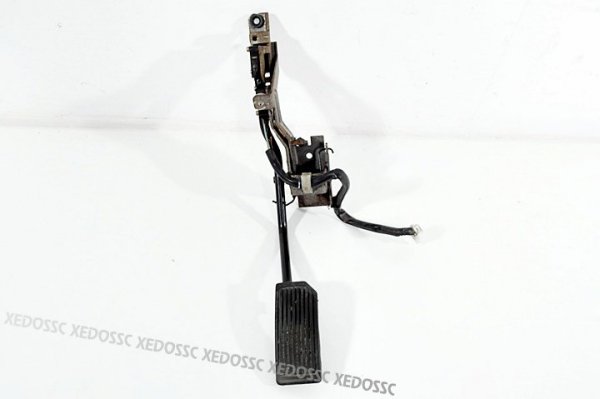 PEDAŁ GAZU NISSAN MICRA K11 96 1.0 16V AUTOMAT CVT