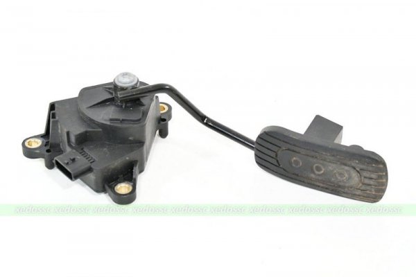 PEDAŁ GAZU POTENCJOMETR NISSAN NOTE 05 1.5 DCI