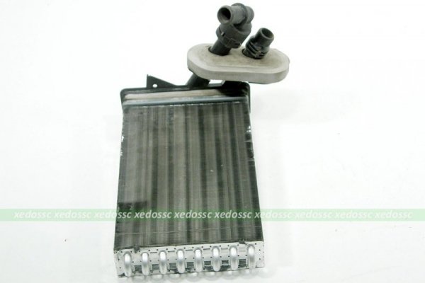 NAGRZEWNICA WODY VW GOLF IV 2000