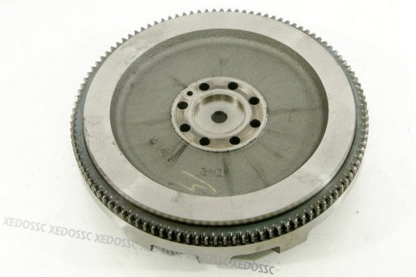 KOŁO ZAMACHOWE HYUNDAI TRAJET F0 02 2.0 CRDI D4EA
