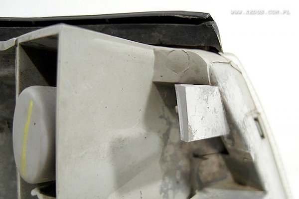 KIERUNKOWSKAZ LEWY NISSAN PRIMERA P11 XEDOS FV