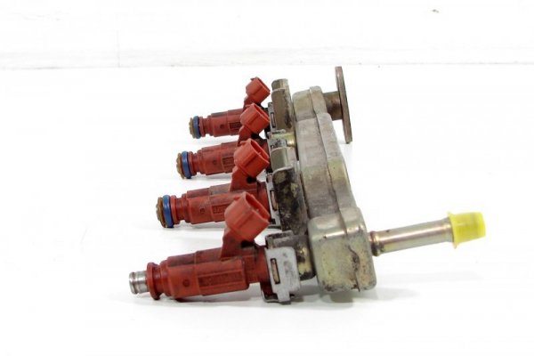 LISTWA WTRYSKOWA NISSAN ALMERA N16 02 1.5 16V QG15