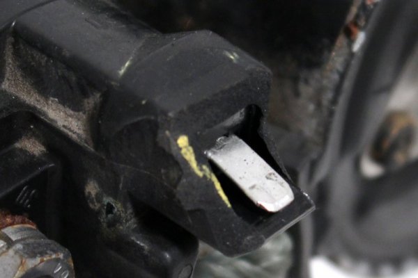 ROZRUSZNIK VW POLO 9N 06 1.2 12V 0001120400