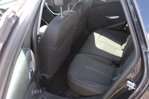 Błotnik przód prawy Opel Astra J 2011 Kombi