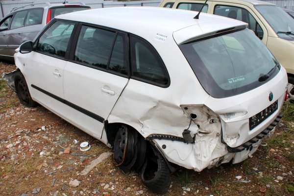 Lewarek zmiany biegów Skoda Fabia II 5J 2012 Kombi 
