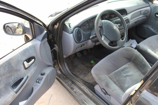 Drzwi Tył Prawe Renault Megane I Lift 2000 1.4i Hatchback 5-drzwi (gołe drzwi bez osprzętu)