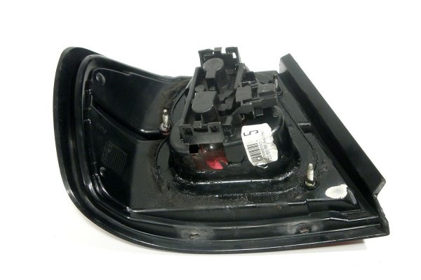 Lampa tył prawa Nissan Primera P11 1996-1999 5D