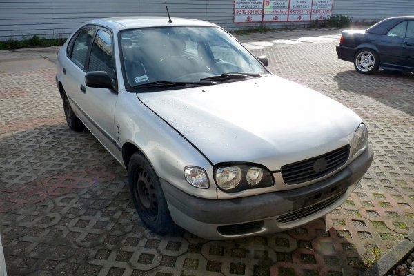 Skrzynia biegów Toyota Corolla E11 Lift 2001 2.0D4D