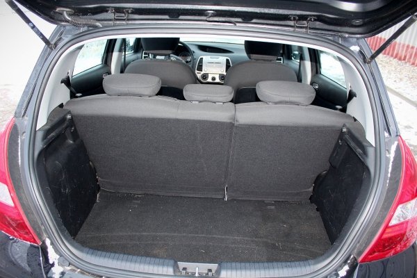 Fotel prawy pasażera Hyundai i20 PB 2010 Hatchback 5-drzwi 