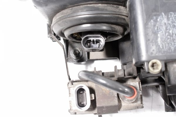 Reflektor prawy BMW 5 E39 Lift 2000-2004 Kombi (Xenon, kod lakieru: TOPASBLAU METALLIC (364))