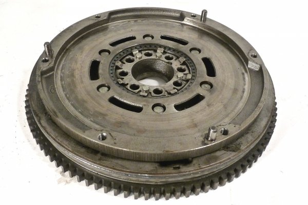 Koło dwumasowe sprzęgło tarcza docisk Toyota RAV4 XA20 2004 2.0D4D