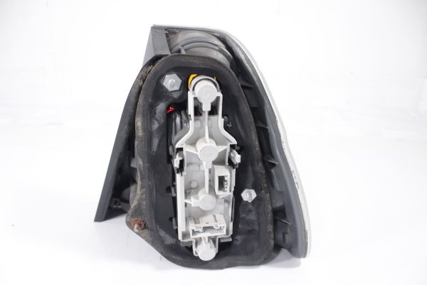 Lampa tył lewa BMW 3 E46 2002 Compact