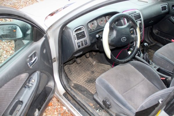 Toyota Avensis T22 2002 2.0D4D 1CD-FTV Kombi [A]