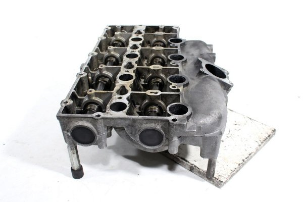 Wałki rozrządu pokrywa Chrysler Voyager GY 2000-2007 2.8CRD ENR