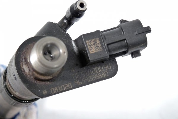 Wtryskiwacz Citroen C5 II 2009 2.2HDI 