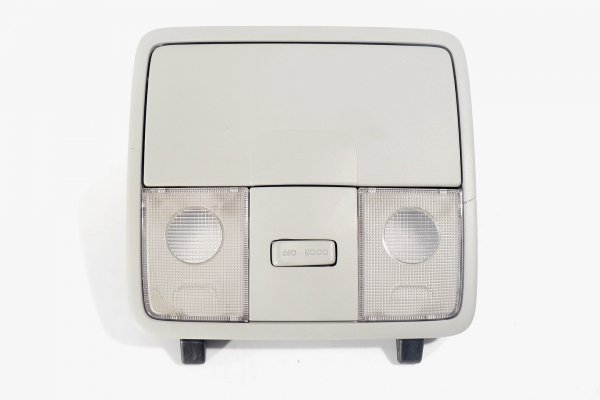 Lampka oświetlenia kabiny Hyundai i30 2007-2012 