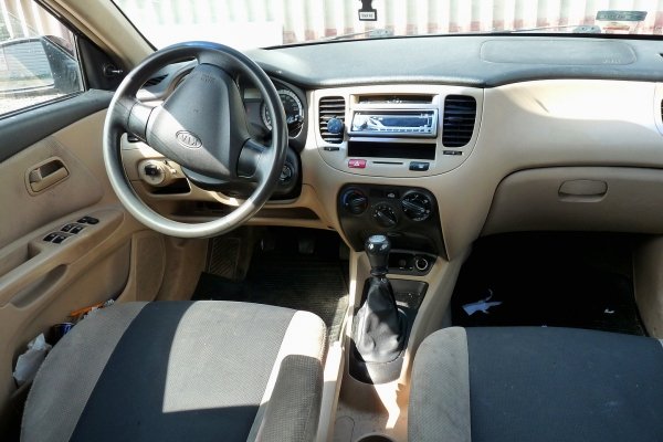 Kia Rio JB 2006 1.4i G4EE Hatchback 5-drzwi [B]