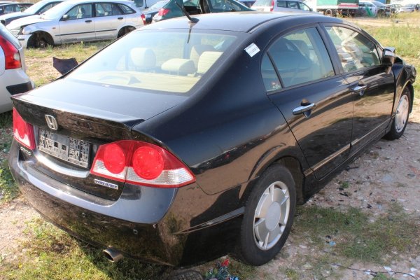 Zwrotnica tył lewa + wahacz tył lewy Honda Civic Hybrid VIII FD 2007 1.3i LDA2 Sedan
