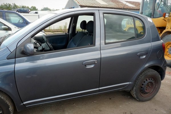 Szyba drzwi przód lewa Toyota Yaris I Lift 2003-2005 Hatchback 5-drzwi