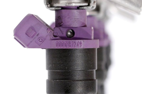 _Listwa wtryskowa Mercedes CLK W208 2001 2.3 Kompressor