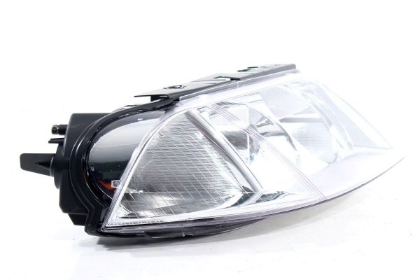Reflektor prawy - VW - Passat - zdjęcie 2