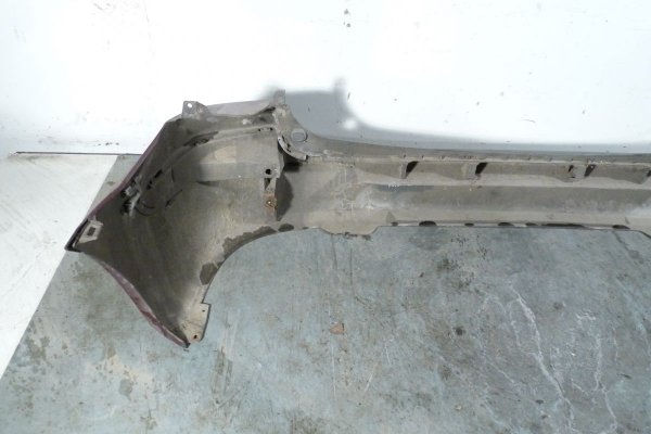 _Zderzak tył Mazda Premacy CP 2000 Minivan