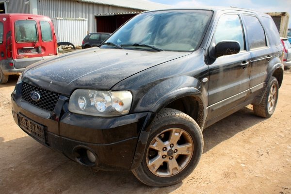 Półoś przód lewa Ford Maverick 2006 2.3i Terenowy