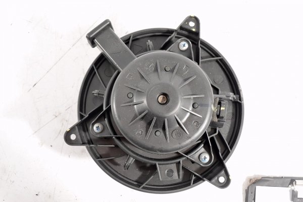 Dmuchawa nawiewu Chevrolet Cruze 2011 1.8i