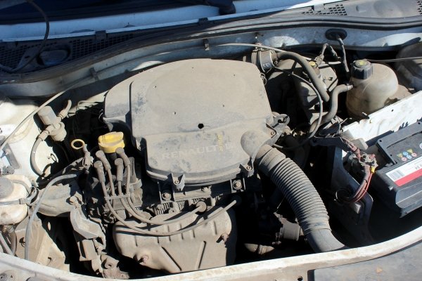 Belka zawieszenia tył Dacia Sandero 2009 1.4i K7J710 Hatchback 5-drzwi