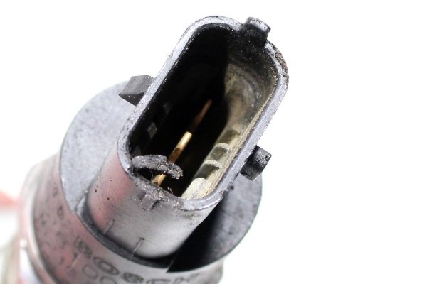 Listwa wtryskowa BMW 5 E39 2001 3.0D 