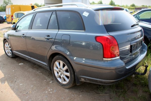 Lusterko lewe Toyota Avensis T25 2005 2.2D-CAT 2AD-FHV Kombi